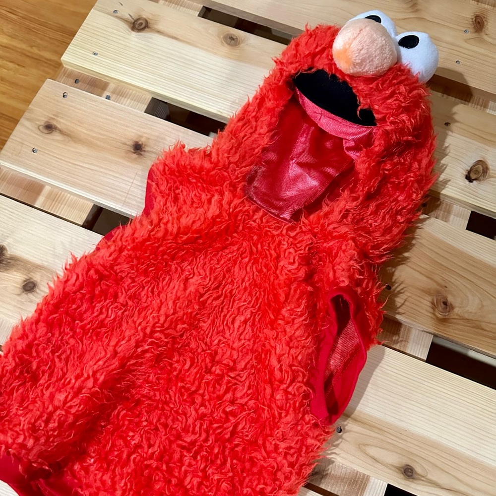 Red color Elmo costume